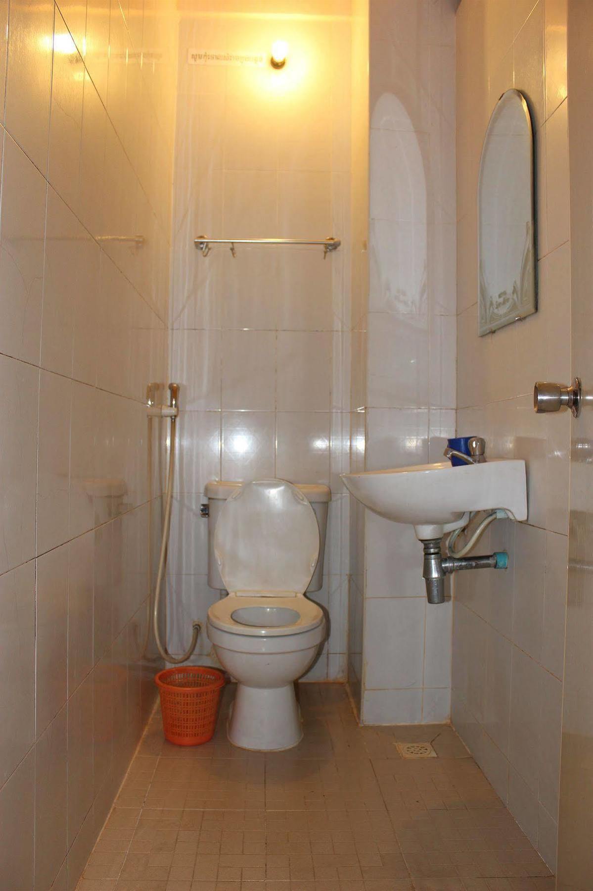 Lucky 2 Guesthouse Phnom Penh Eksteriør bilde